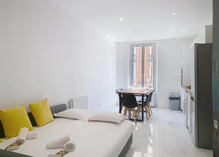 Le Courbet Lejlighed